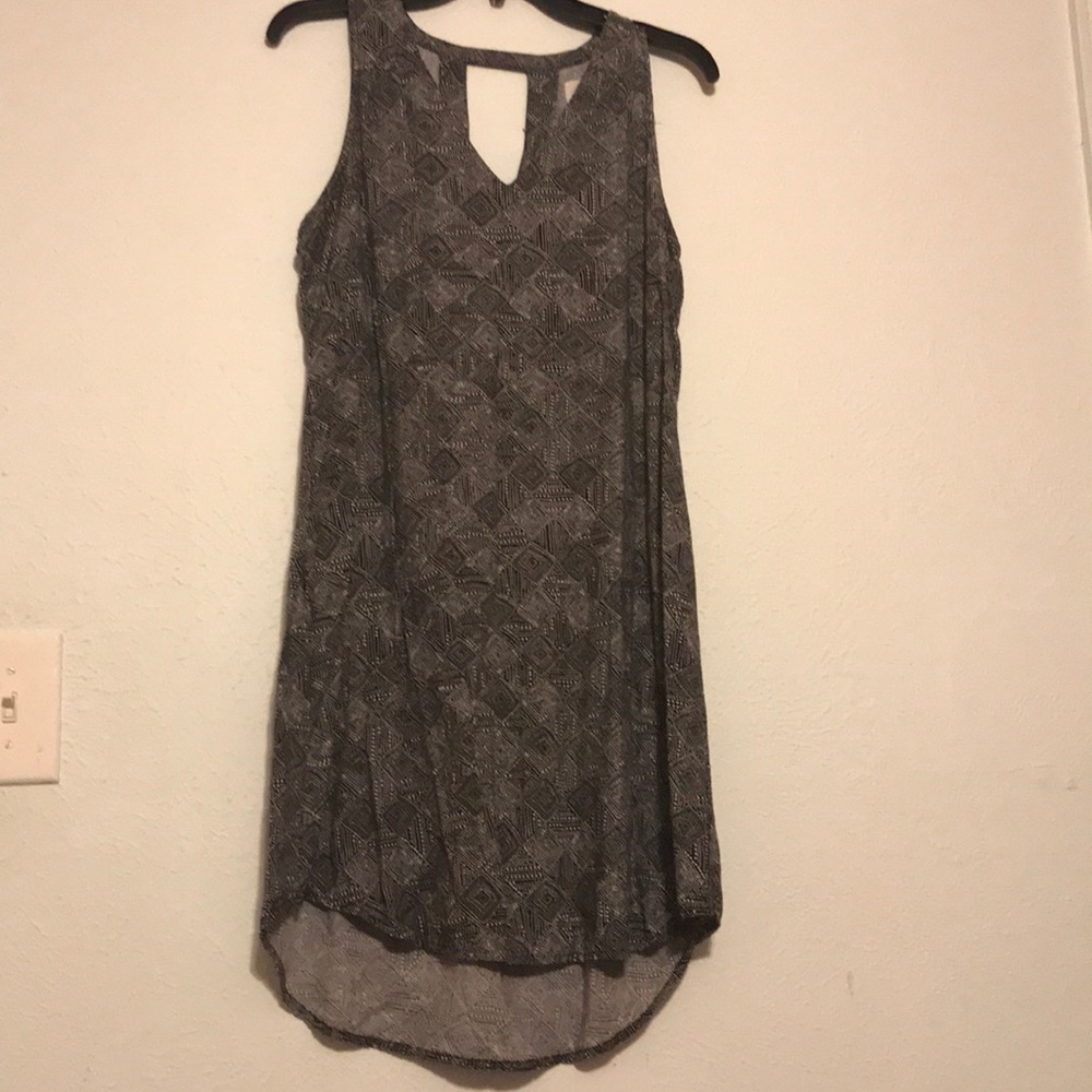 Black and white summery dress